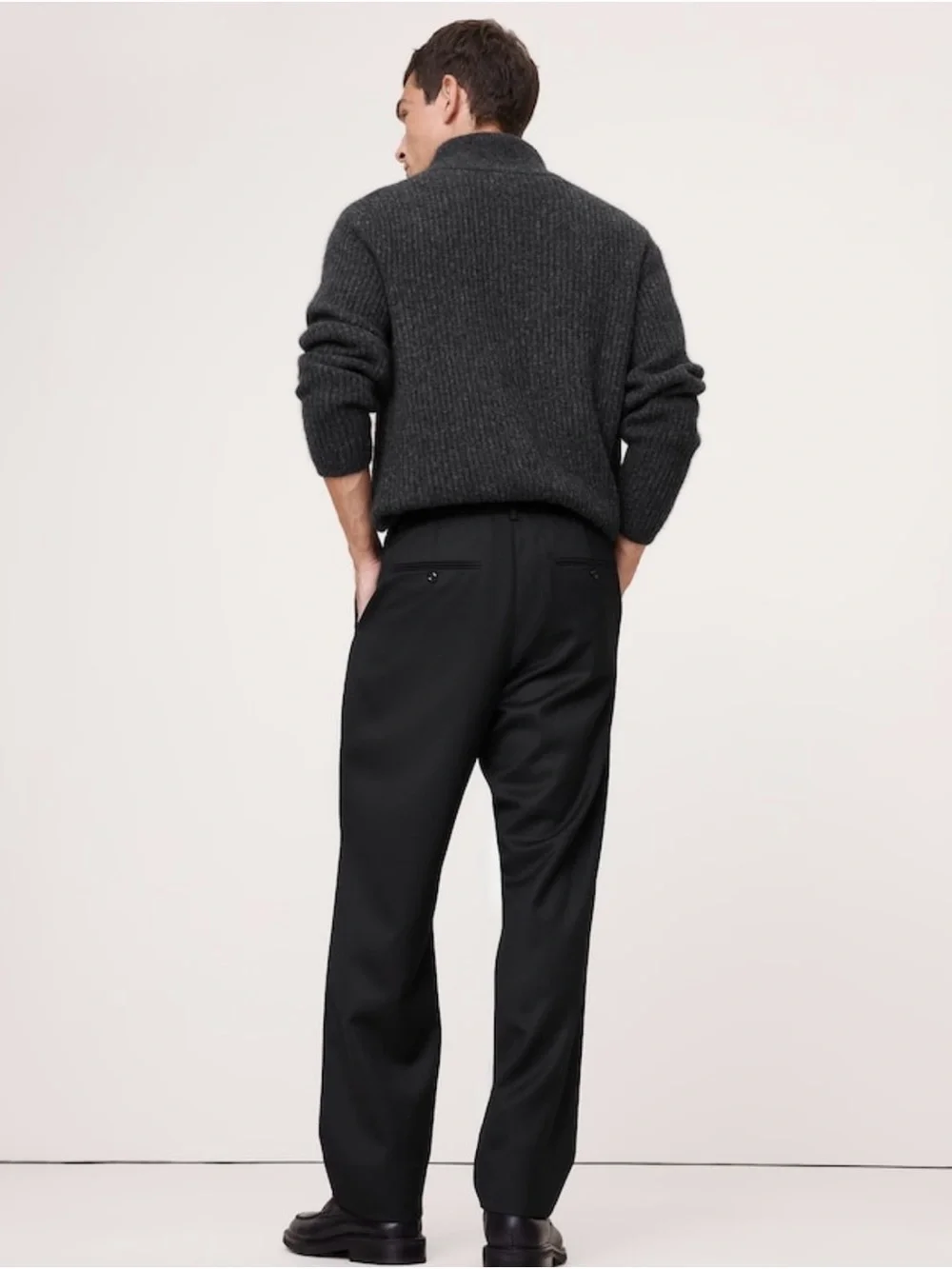 NWT Banana Republic Relaxed Pleated Wool Blend Pull On Black Pants Sz L